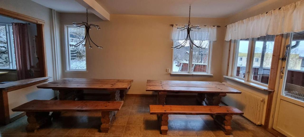 Hassela Vandrarhem Bagian luar foto